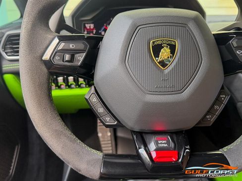 Used 2026 Lamborghini Temerario AWD/4WD image 27