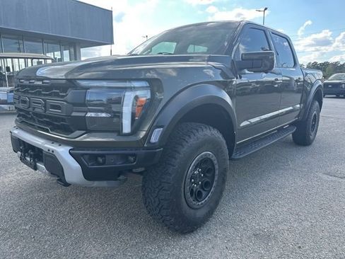 Used 2025 Ford F150 Raptor image 2