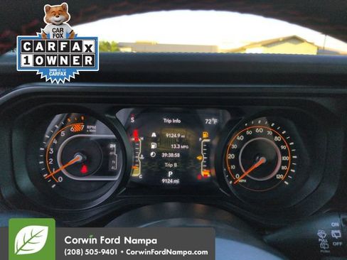 Used 2024 Jeep Wrangler Unlimited Rubicon AWD/4WD image 15