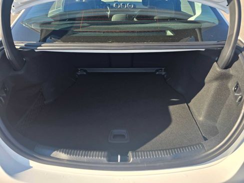 Used 2025 Mercedes-Benz C 300 4MATIC Sedan image 16