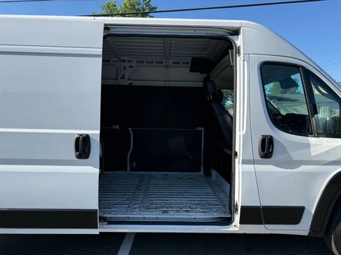 Used 2023 RAM ProMaster 2500 FWD image 55