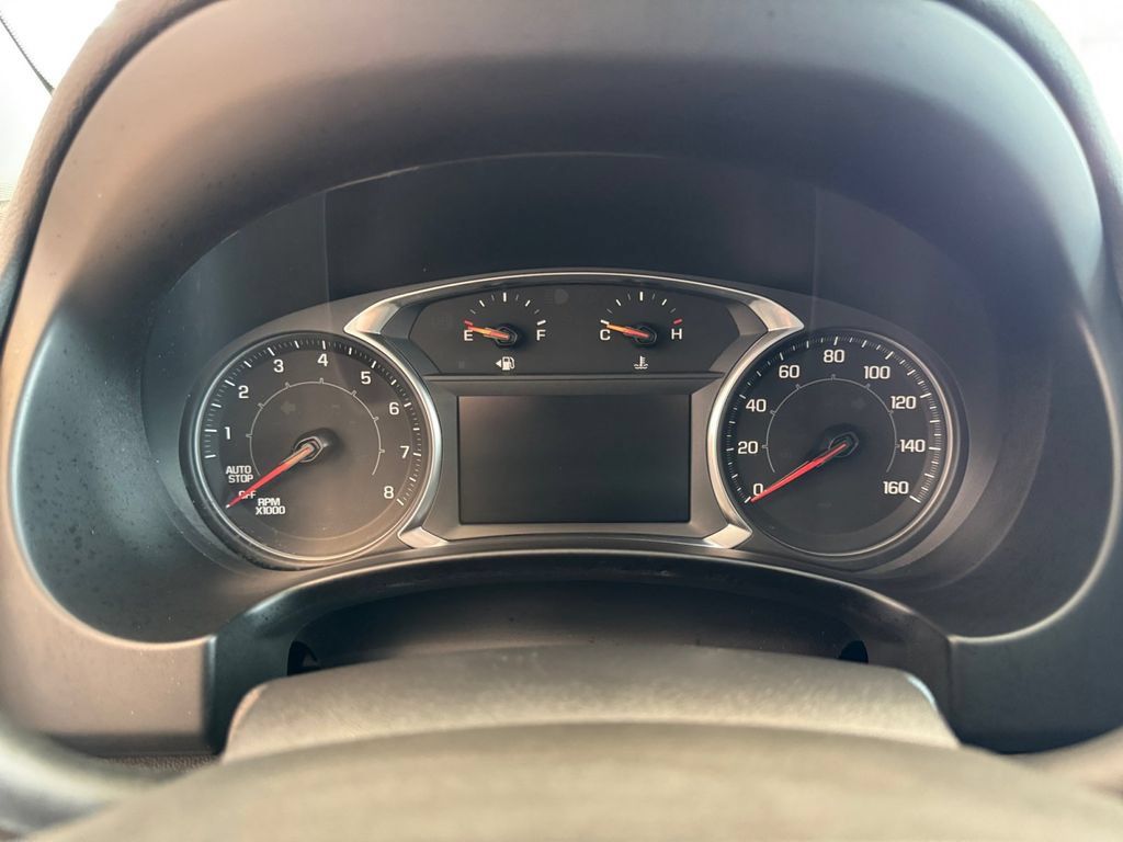 Used 2024 GMC Terrain SLE AWD/4WD image 14