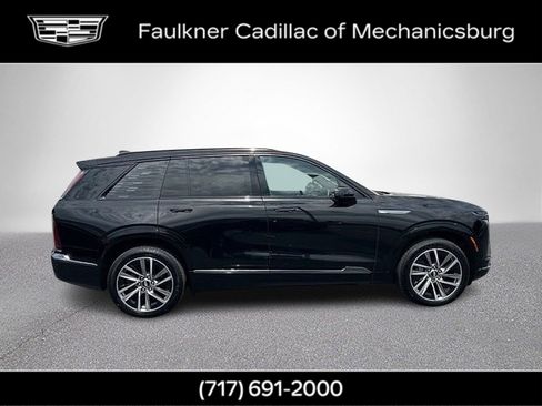 Certified 2026 Cadillac Vistiq Sport w/ LPO, Floor Liner Package AWD/4WD image 4