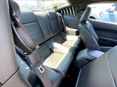 Used 2009 Ford Mustang GT image 22