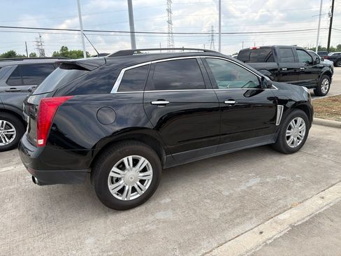 Used 2016 Cadillac SRX FWD image 3