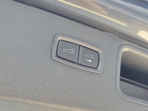 New 2026 Porsche Macan image 18