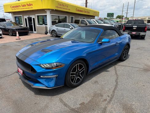 Used 2020 Ford Mustang Premium RWD image 9