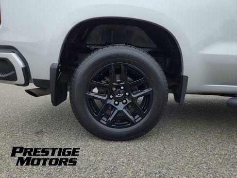 Used 2020 Chevrolet Silverado 1500 Custom w/ Rally Edition AWD/4WD image 9