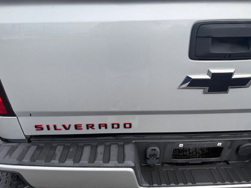 Used 2017 Chevrolet Silverado 1500 LT w/ Redline Edition image 6