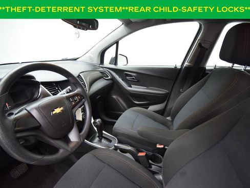 Used 2020 Chevrolet Trax LS image 8