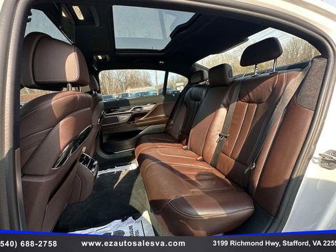 Used 2018 BMW 750i xDrive image 23
