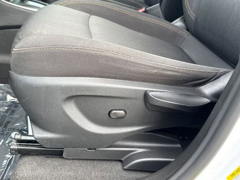 Used 2018 Chevrolet Trax LT w/ LPO, Cargo Package FWD image 24