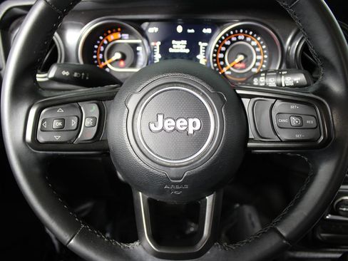 Used 2020 Jeep Wrangler Unlimited Sport image 16