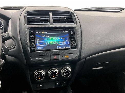 Used 2025 Mitsubishi Outlander Sport AWD image 28