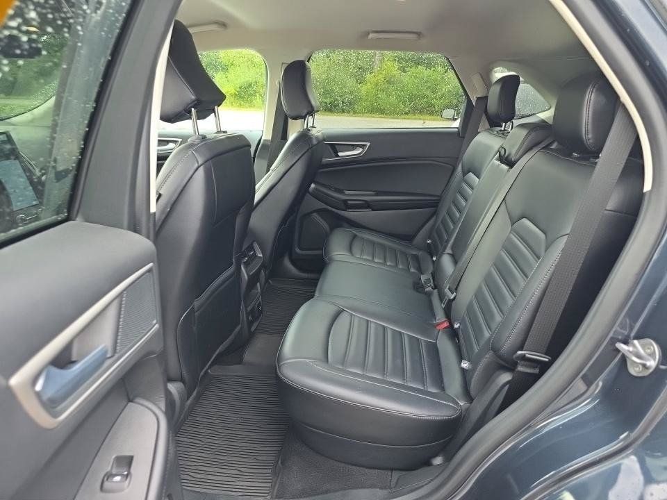 Used 2024 Ford Edge SEL w/ Convenience Package AWD/4WD image 8