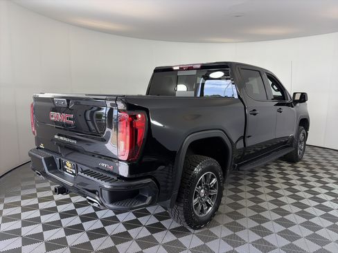 Certified 2024 GMC Sierra 1500 AT4 w/ Technology Package AWD/4WD image 11