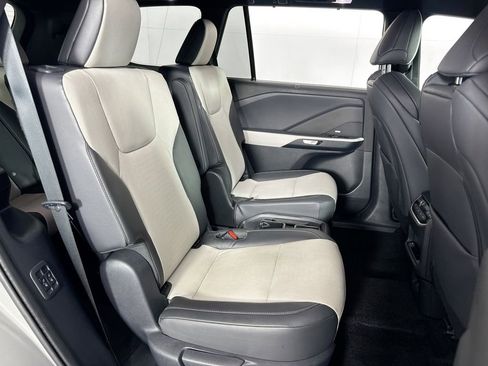 Used 2025 Lexus TX 500h AWD w/ Technology Package image 35