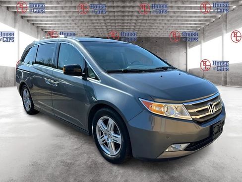 Used 2013 Honda Odyssey Touring image 3