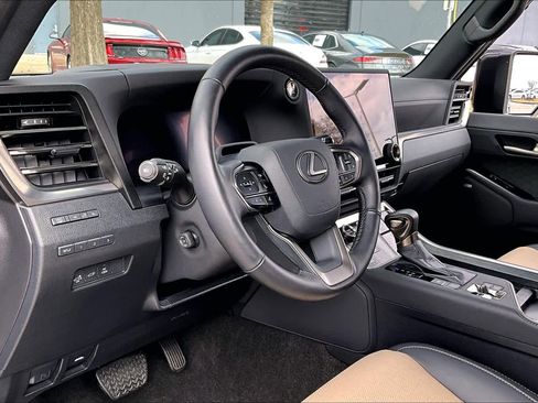 Used 2024 Lexus GX 550 AWD/4WD image 34
