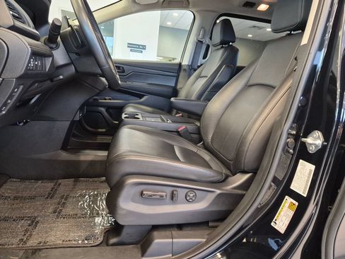 Used 2025 Honda Odyssey EX-L image 13