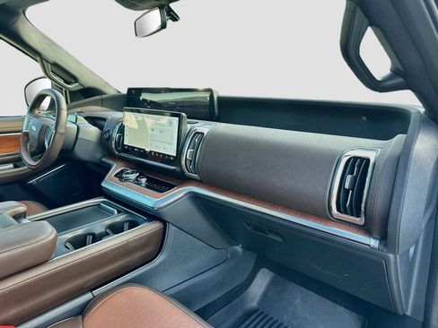 Used 2025 Ford Expedition Max King Ranch AWD/4WD image 31