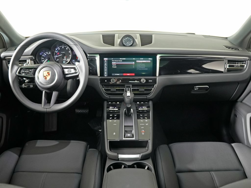 Used 2026 Porsche Macan AWD/4WD image 20