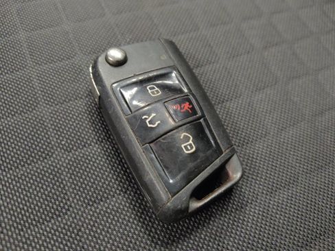 Used 2019 Volkswagen Tiguan S FWD image 32