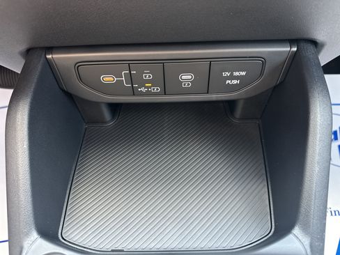 New 2026 Kia K4 FWD image 17