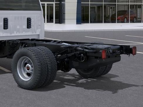 New 2025 GMC Sierra 3500 Pro w/ Convenience Package image 14
