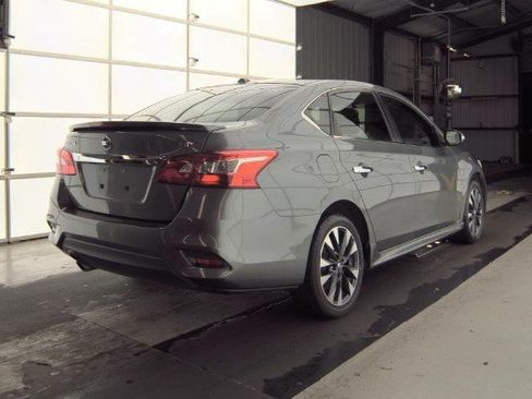 Used 2017 Nissan Sentra SR image 3