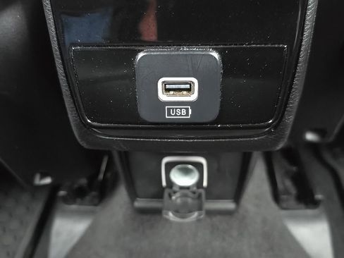 Used 2024 Jeep Compass Trailhawk AWD/4WD image 40