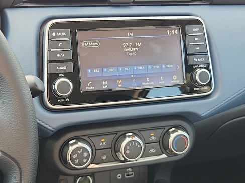 Used 2025 Nissan Versa SV w/ Trunk Package FWD image 13