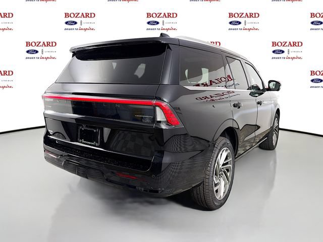 New 2026 Lincoln Navigator Reserve AWD/4WD image 7
