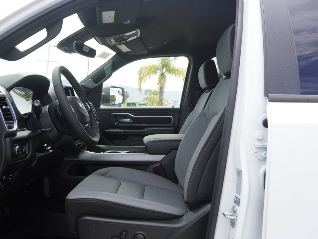 New 2026 RAM 1500 Big Horn AWD/4WD image 28