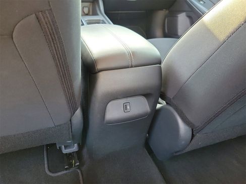 Used 2025 Nissan Sentra SV image 10