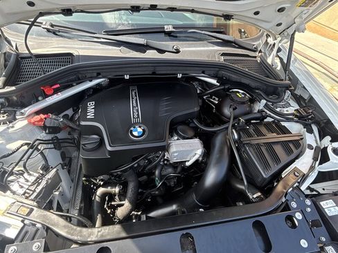 Used 2017 BMW X3 xDrive28i AWD/4WD image 25