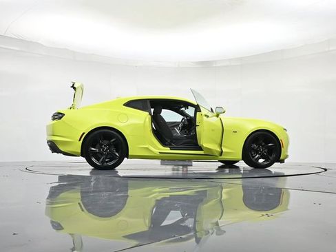 Used 2021 Chevrolet Camaro LT w/ RS Package image 48