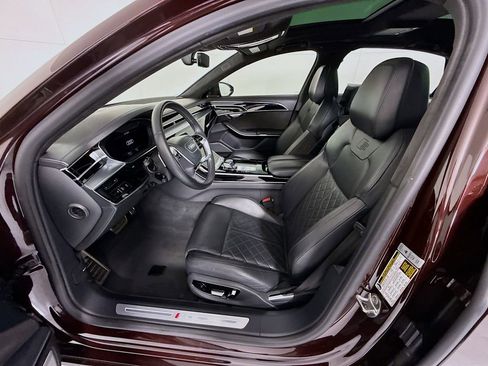 Used 2020 Audi S8 L image 20