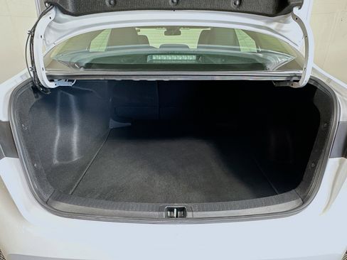 Used 2024 Toyota Corolla LE FWD image 23