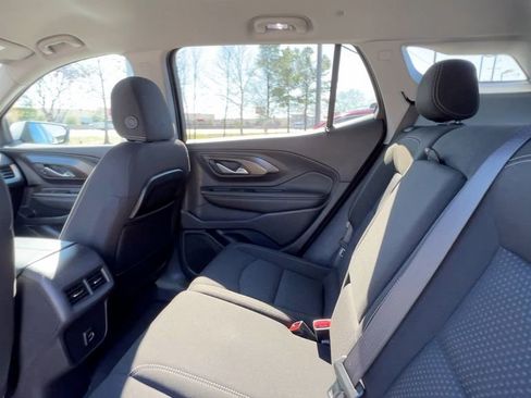 Used 2024 GMC Terrain SLE image 37