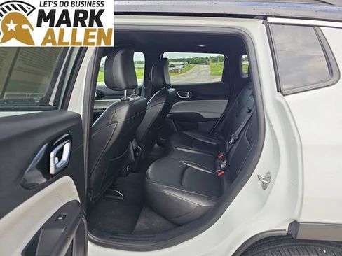 Used 2025 Jeep Compass Limited AWD/4WD image 24