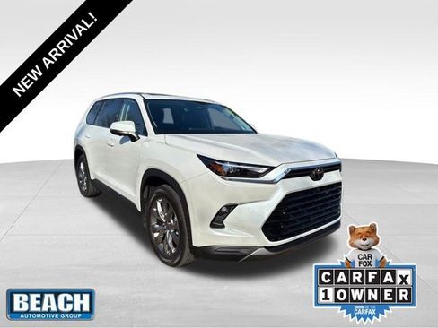 Used 2024 Toyota Grand Highlander Limited image 1