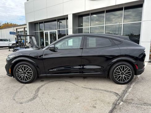 Used 2024 Ford Mustang Mach-E Premium image 4