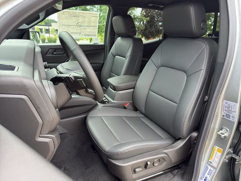 New 2026 Chevrolet Colorado Trail Boss AWD/4WD image 13