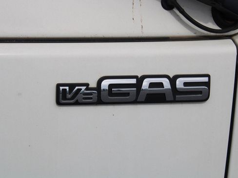 New 2024 Chevrolet Low Cab Forward image 10