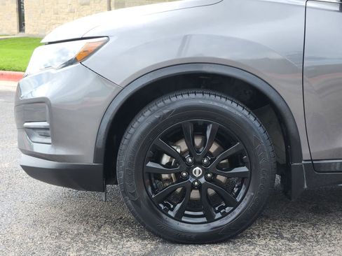 Used 2017 Nissan Rogue SV w/ Midnight Edition FWD image 8