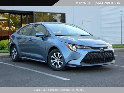 Used 2022 Toyota Corolla LE FWD image 4