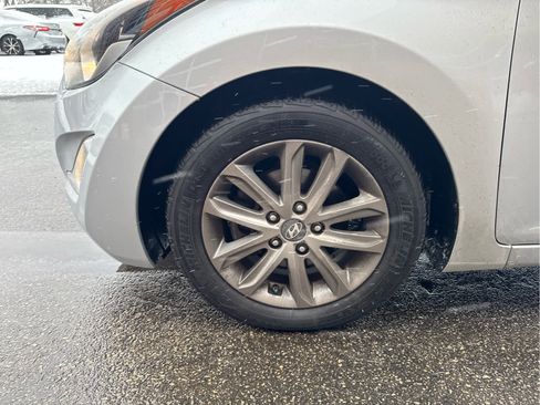 Used 2014 Hyundai Elantra SE w/ Option Group 02 image 3