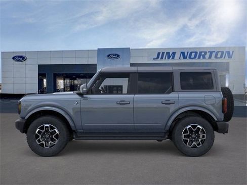 New 2025 Ford Bronco Outer Banks image 3