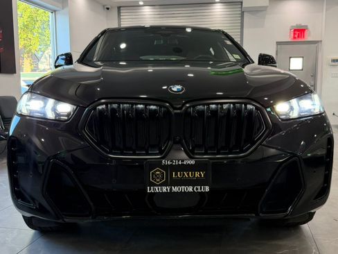 Used 2025 BMW X6 xDrive40i w/ Executive Package AWD/4WD image 3